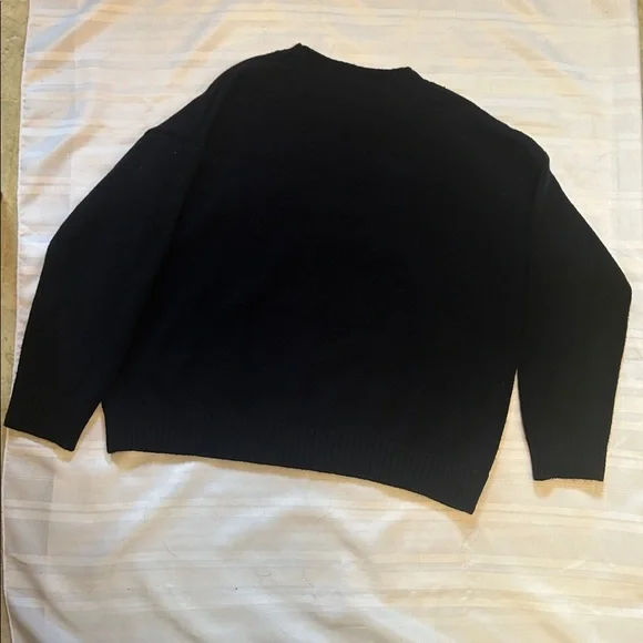 Sweater with American Flag Design - Picture 5 of 9